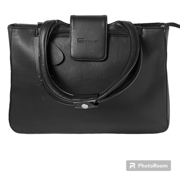 NWT Vintage Ferragamo Black Ladies Business Handbag w/ unbranded dust cover bag - Picture 2 of 11